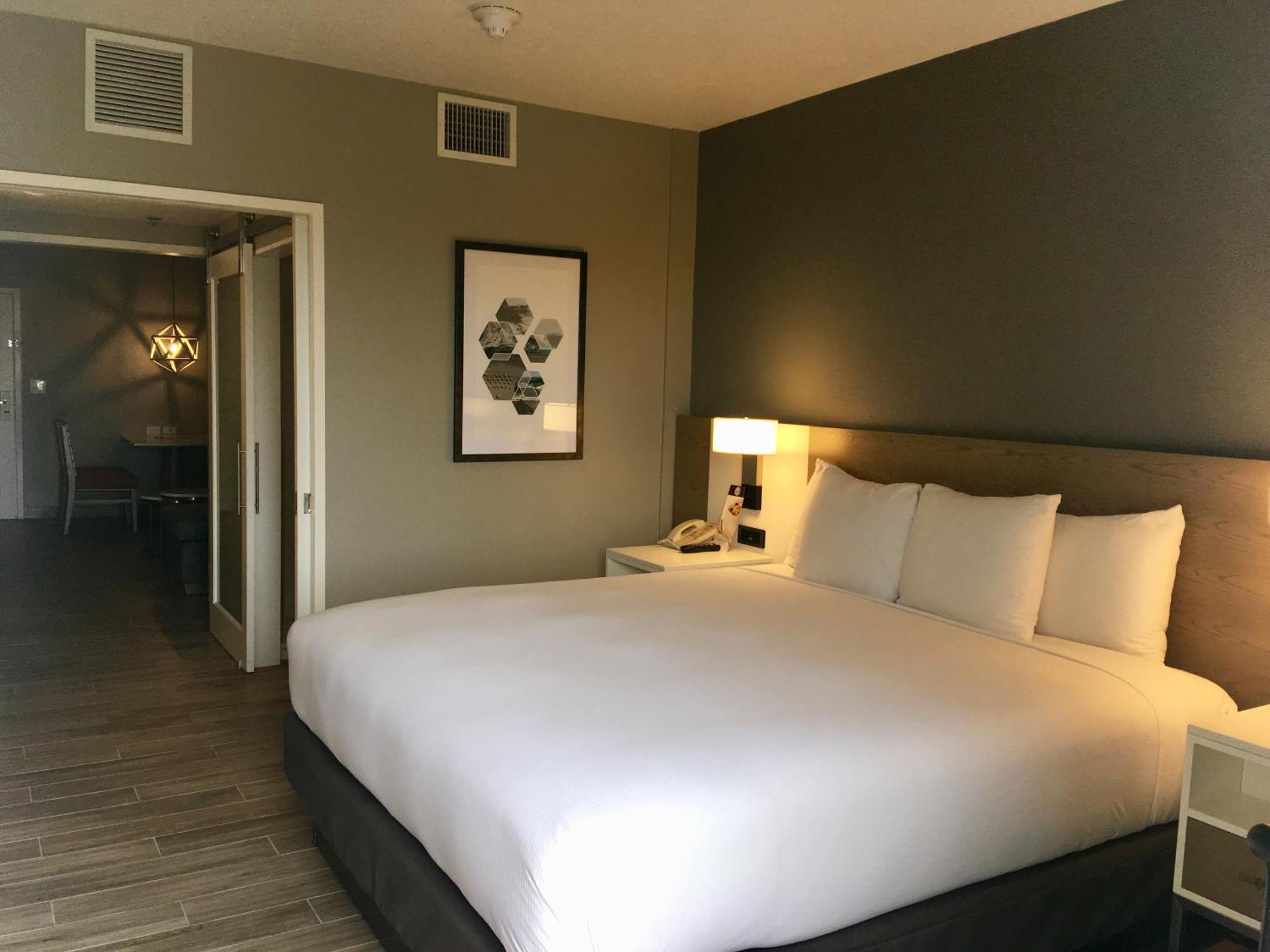 Doubletree Suites By Hilton Melbourne Beach Oceanfront Екстер'єр фото